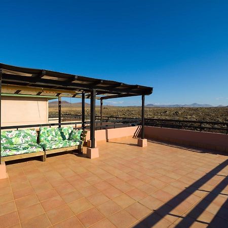 Private Terrace Majanicho Home -Garden & Pool La Oliva Exterior photo
