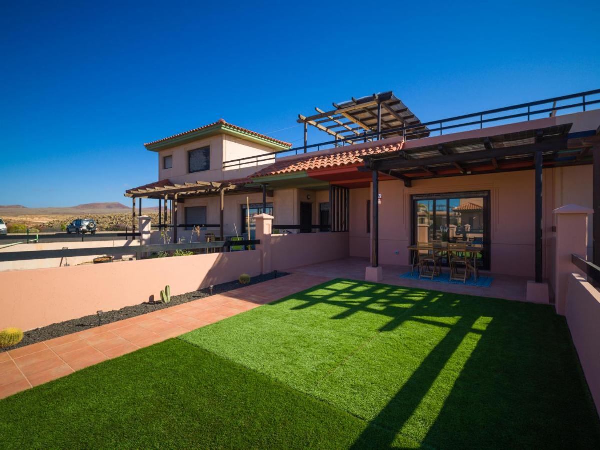 Private Terrace Majanicho Home -Garden & Pool La Oliva Exterior photo