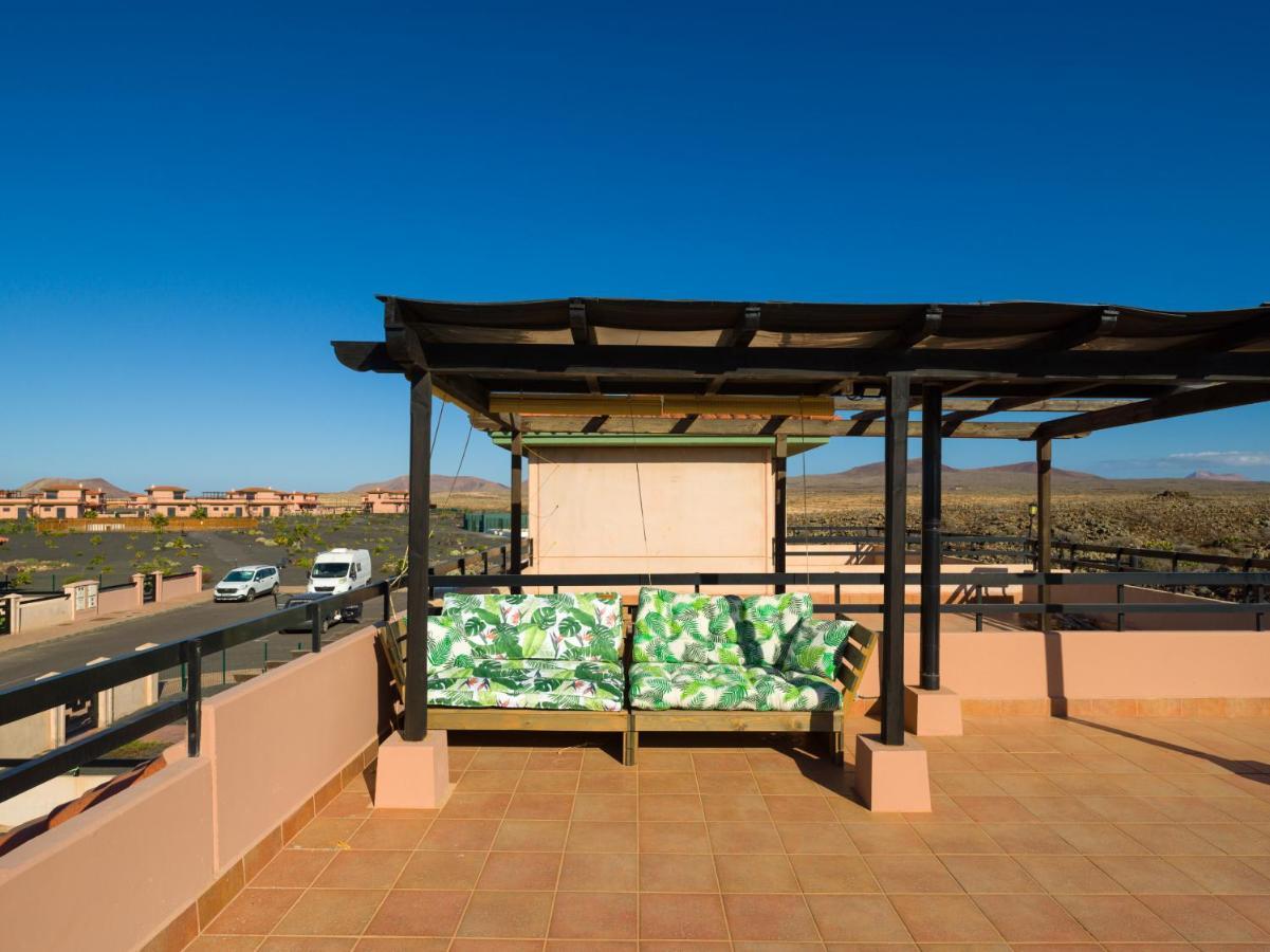 Private Terrace Majanicho Home -Garden & Pool La Oliva Exterior photo